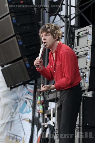 CAGE THE ELEPHANT - 2017-07-01 - ARRAS - La Citadelle - Main Stage - Matthew Ray Shultz